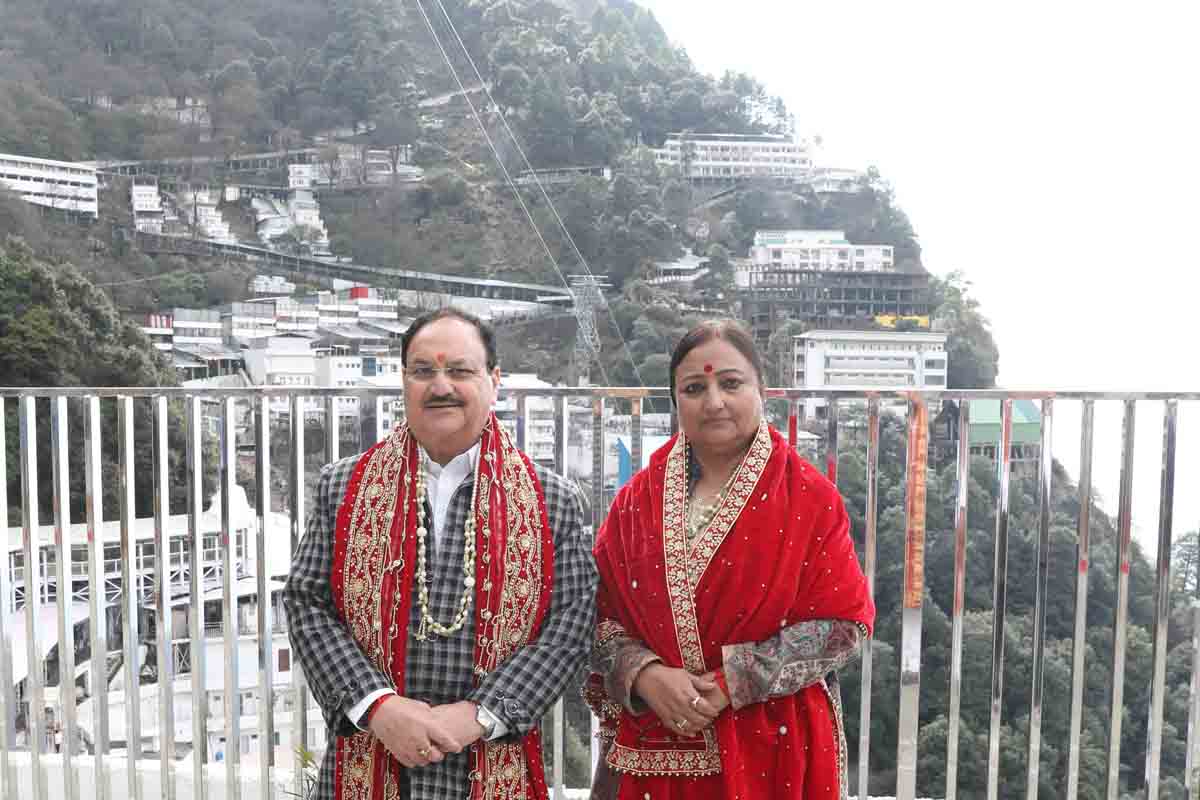 Hon'ble BJP National President Shri J.P. Nadda offered prayers at Mata Vaishno Devi Mandir, Katra (J&K)