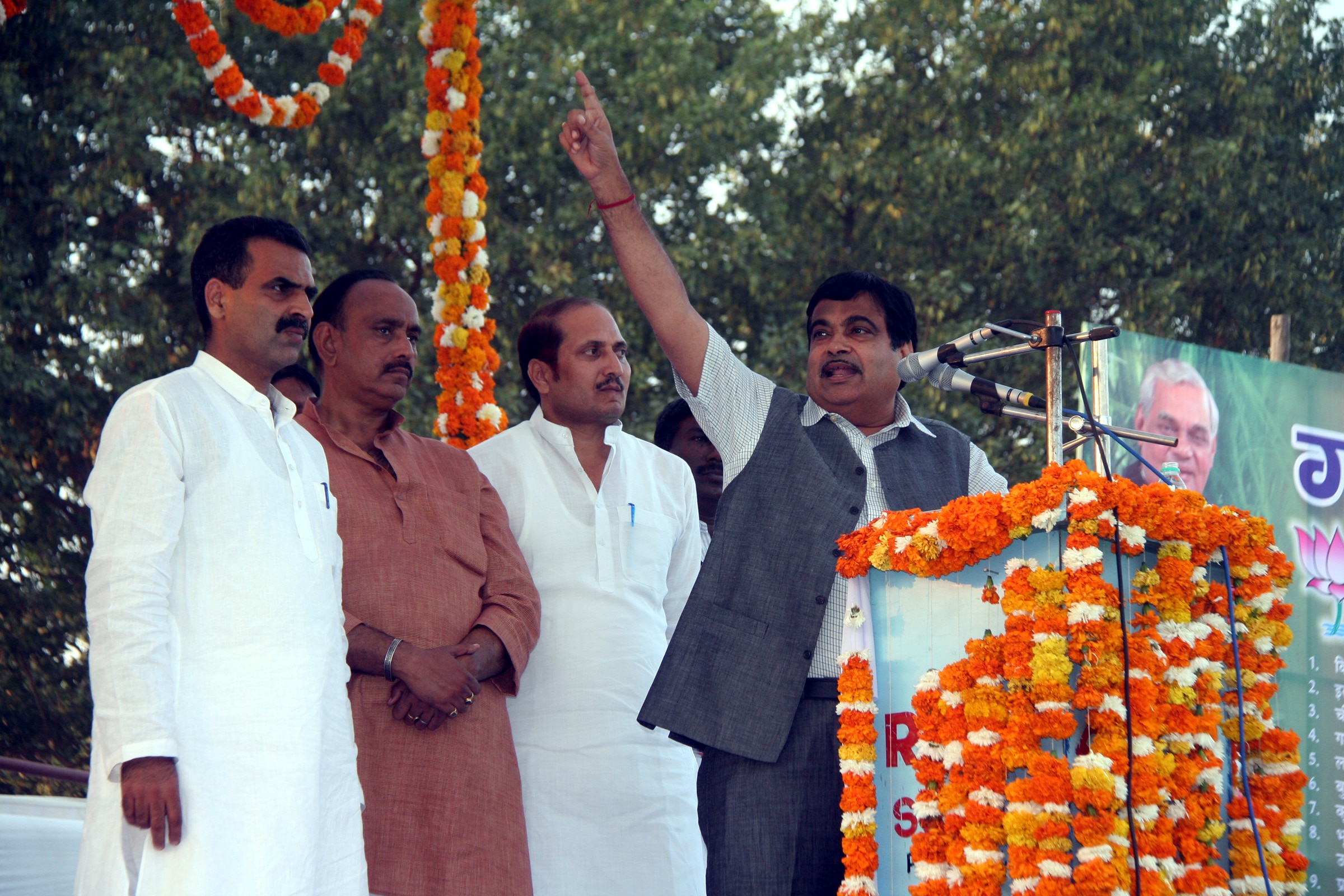 Shri Nitin Gadkari and Shri Rajnath Singh addressing Ganna Kisan Mahapanchayat, Muzaffarnagar at Uttar Pradesh on November 5, 2012