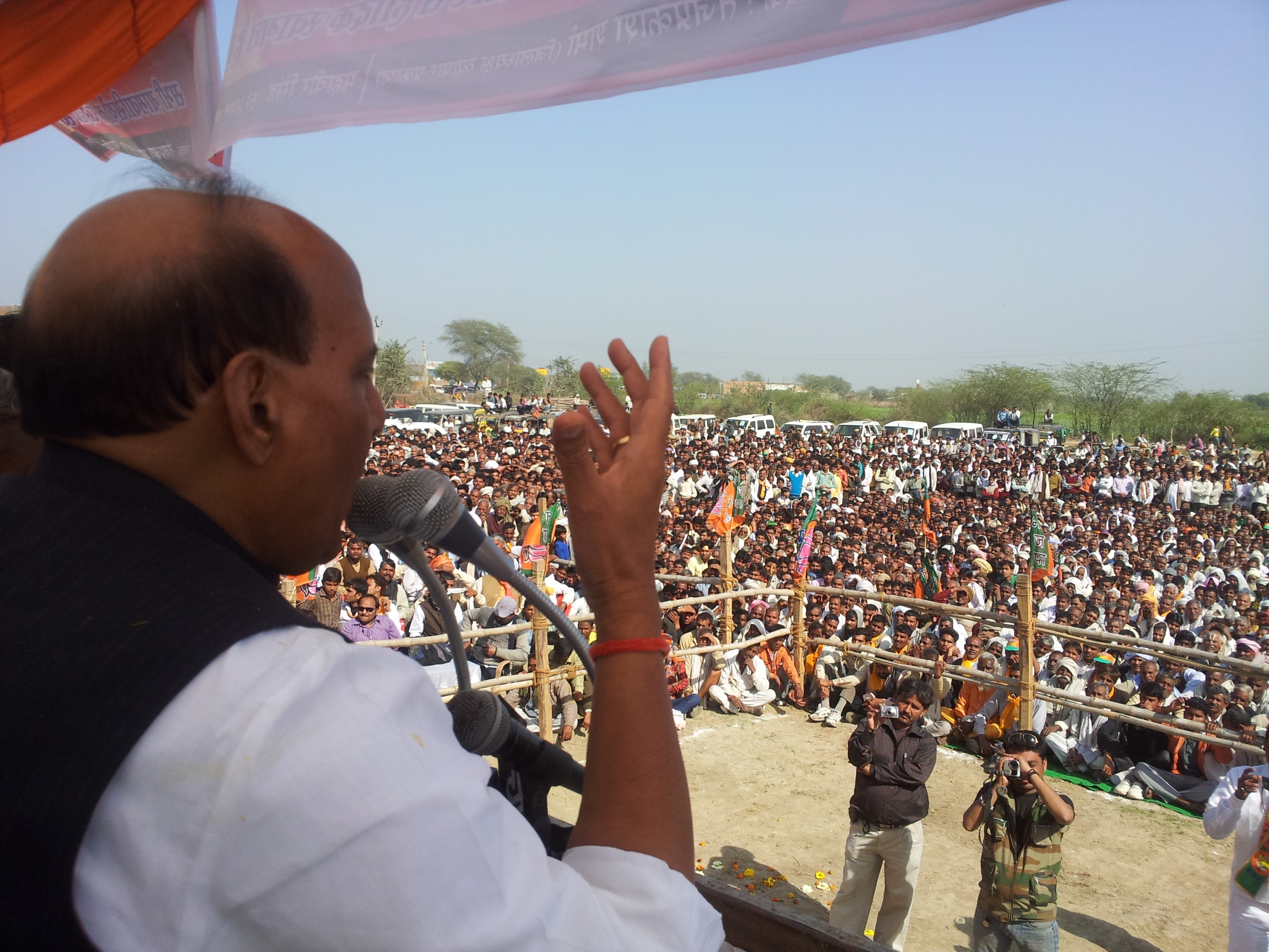 Former BJP President, Shri Rajnath Singh addressing a public meeting at Govardhan, Mathura (Uttar Pradesh) on February 25, 2012