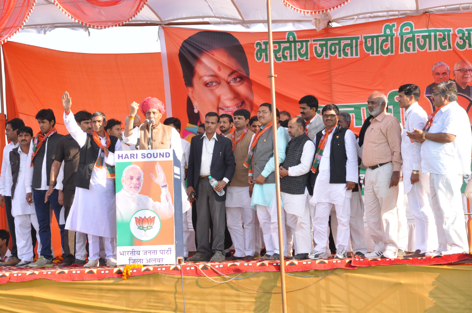 BJP National President, Shri Rajnath Singh addressing a public meeting at Tijara (Alwar) Rajasthan on November 27, 2013