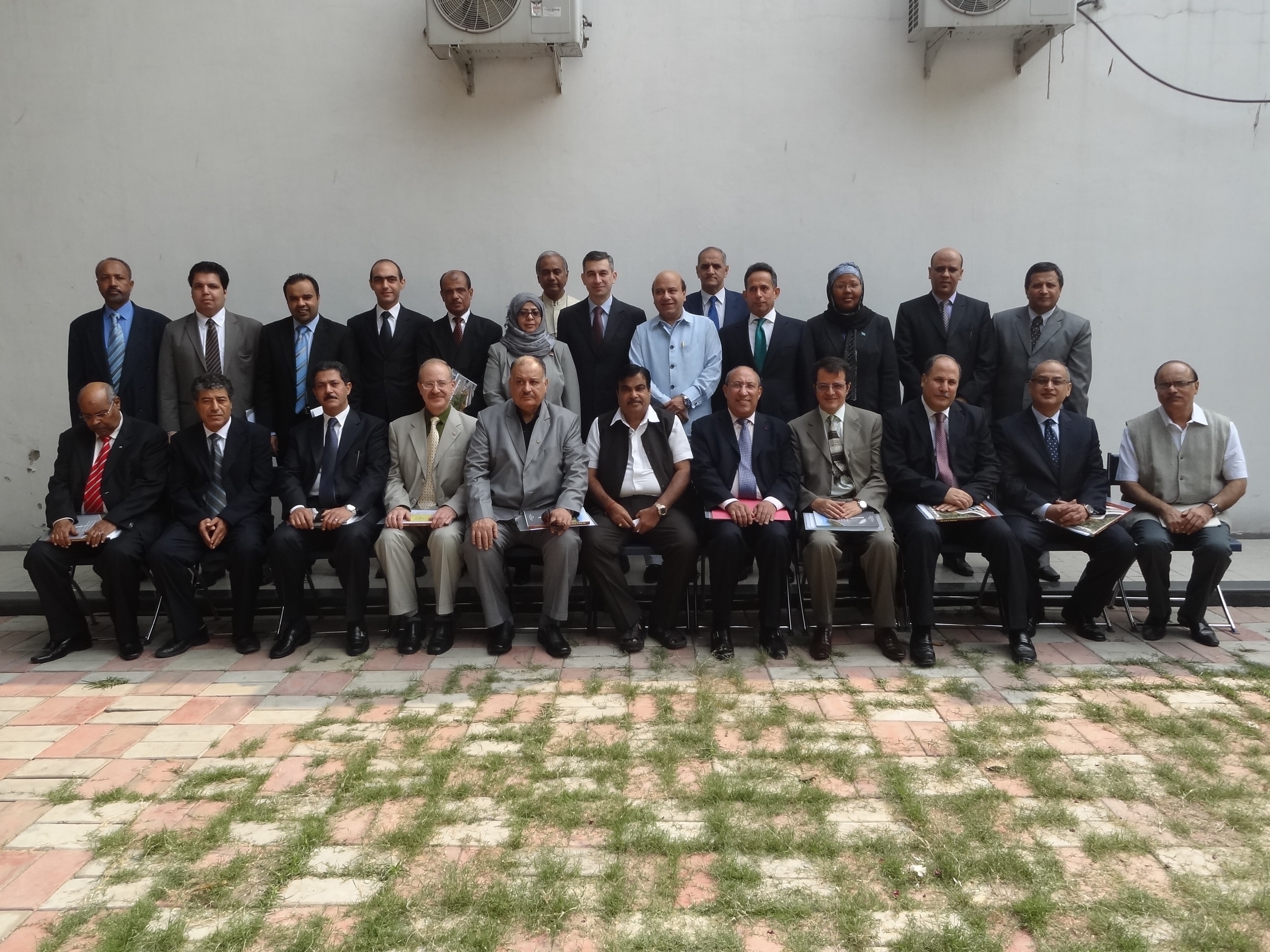 Ambassadors of the Arab Group with BJP President, Shri Nitin Gadkari at 13, Teen Murthi Lane on November 08, 2012