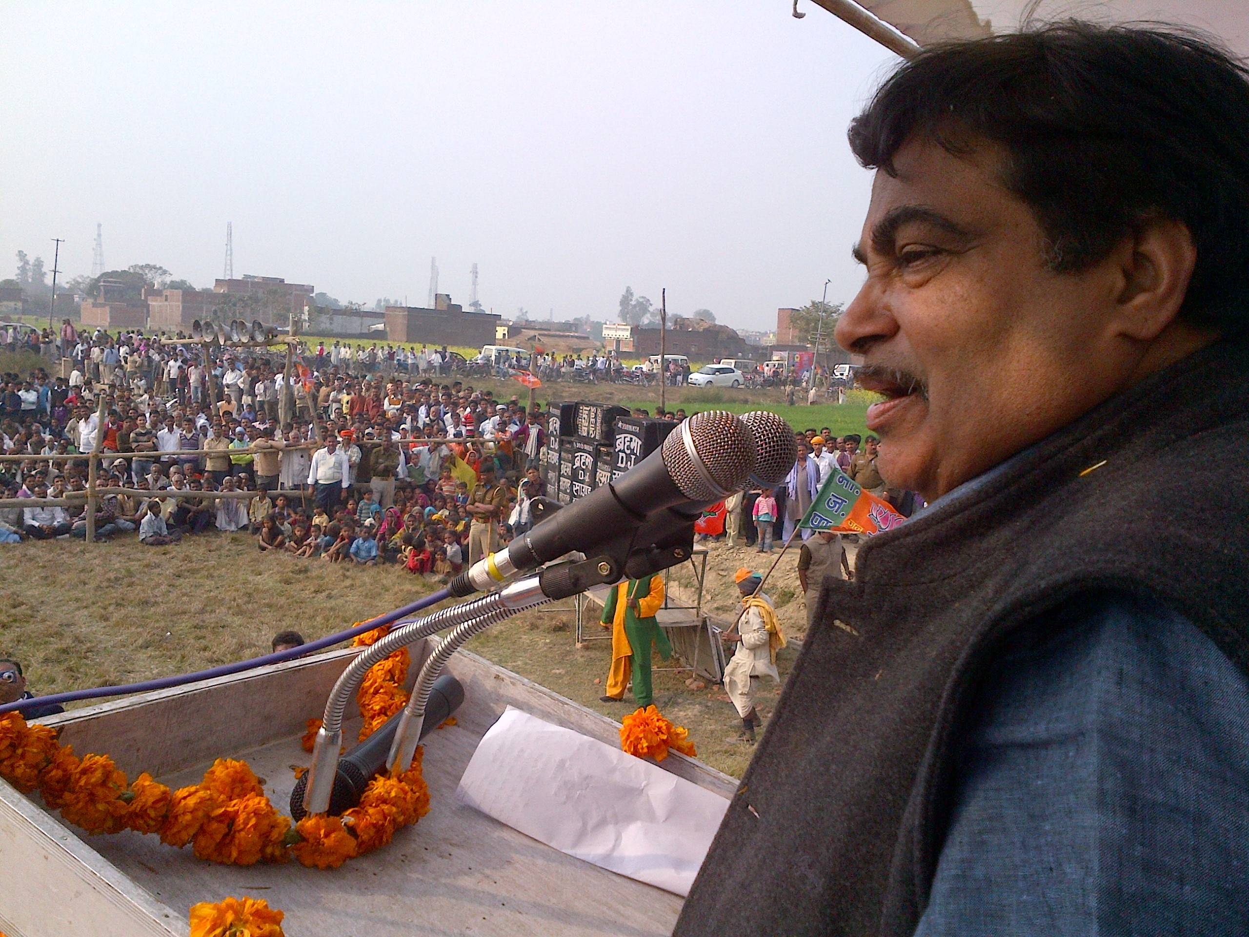 BJP National President, Shri Nitin Gadkari address a public meeting at Rampur, Karkhana Assembly, UP on February 07, 2012