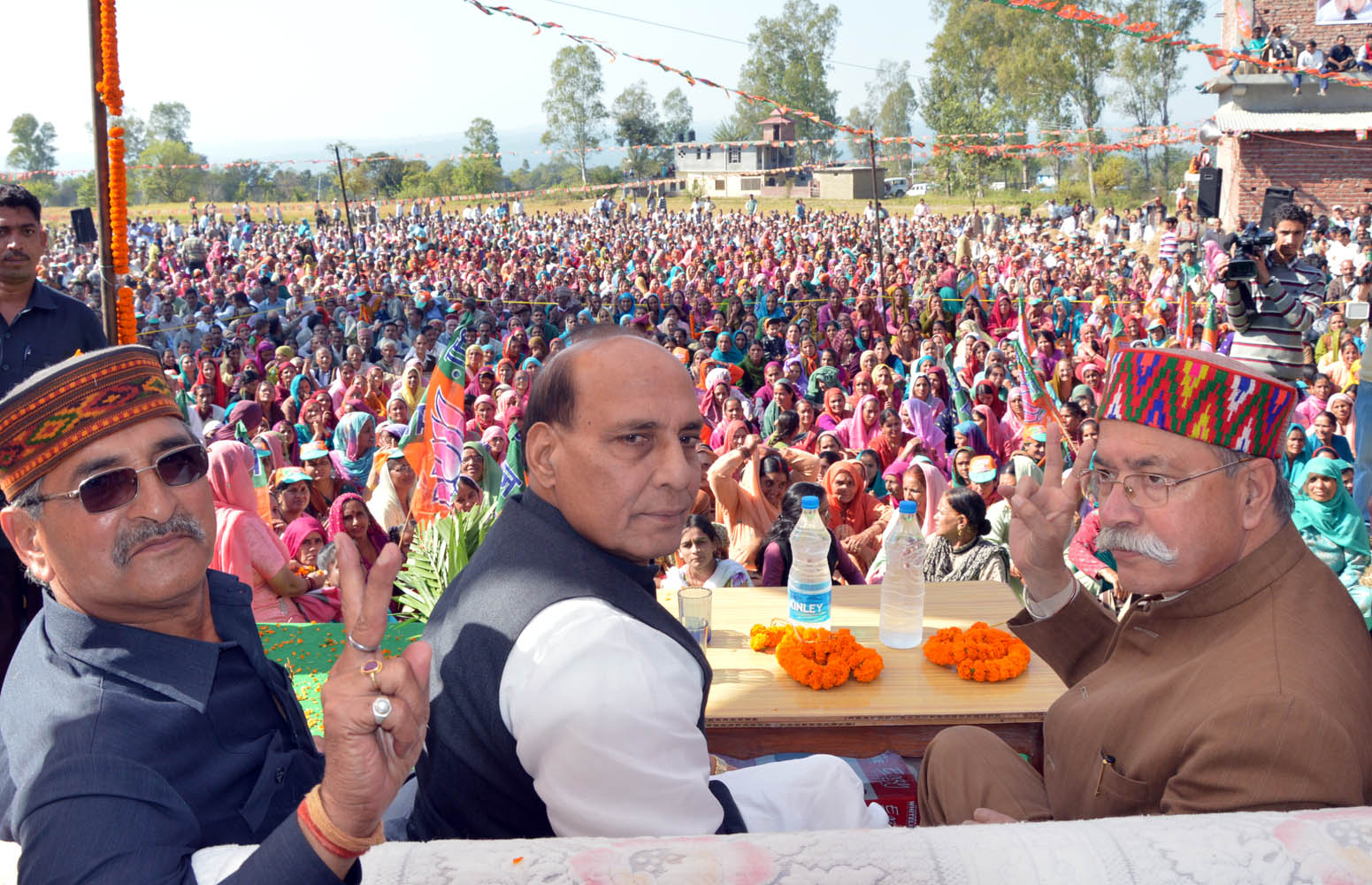 Shri Rajnath Singh at public meeting at Sarkaghat(Himachal Pradesh) on November 01, 2012