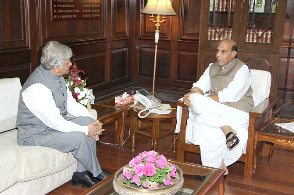 The Union Home Minister Shri Rajnath Singh meeting with the Governor of Meghalaya Dr. K.K. Paul at North Block (New Delhi) on 17 June 2014